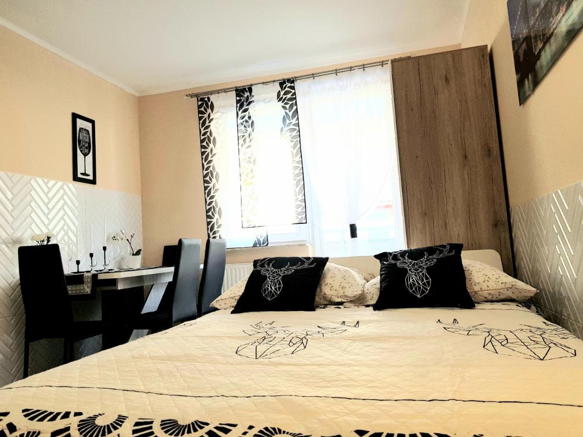 Apartment Glamour Downtown Balcony Краков Экстерьер фото
